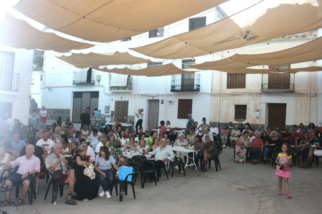 Plaza de Cástaras preparada para el certamen